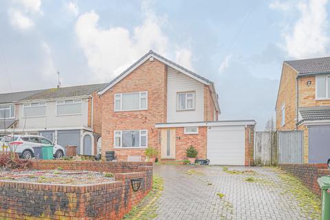 3 bedroom detached house for sale, Pear Tree Crescent, Shirley, B90