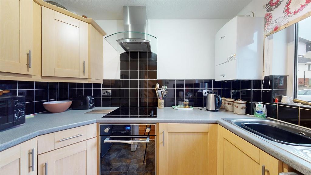 12-Shirley-Close-Kitchen.jpg