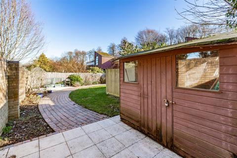 11 Knights Croft, New Ash Green, Longfield, DA3 8HT