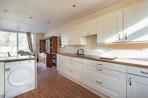 11 Knights Croft, New Ash Green, Longfield, DA3 8HT