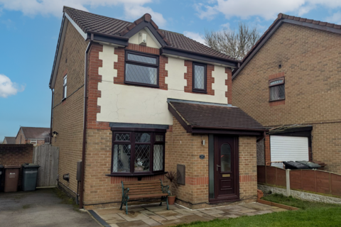 3 bedroom detached house for sale, Shelldrake Drive, Leeds