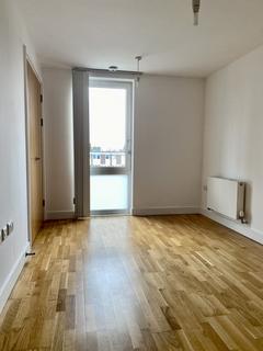 1 bedroom flat for sale, Queensbridge Road, London E2