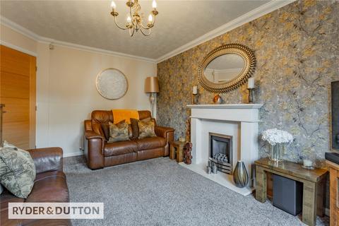 10 Broadbent Close, Royton, Oldham, OL2 6LT