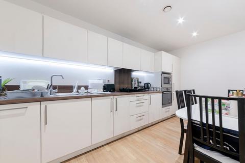 2 bedroom apartment for sale, Kingfisher Heights, London, E16