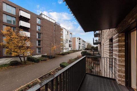 2 bedroom apartment for sale, Kingfisher Heights, London, E16