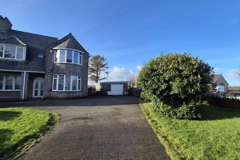 4 bedroom semi-detached house for sale, Fron Oleu, Bodffordd, Anglesey, LL77