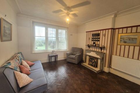 4 bedroom semi-detached house for sale, Fron Oleu, Bodffordd, Anglesey, LL77