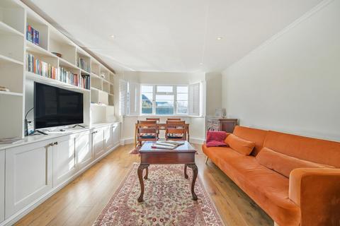 2 bedroom flat for sale, Park Gardens, Kingston upon Thames