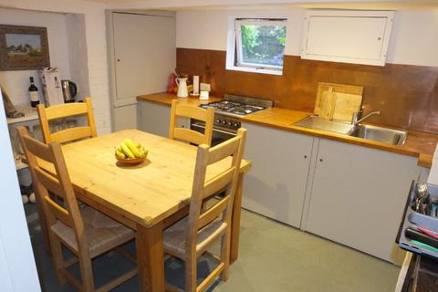 2 bedroom property to rent, St James Street, Lewes, BN7 1HR