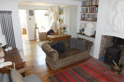 2 bedroom property to rent, St James Street, Lewes, BN7 1HR