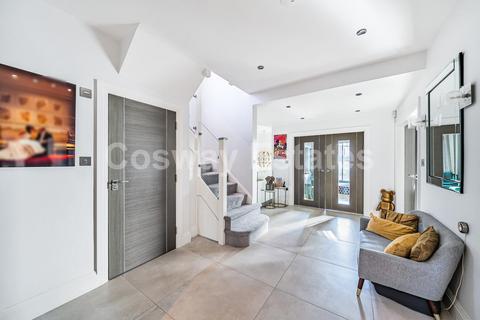 5 bedroom detached house for sale, The Reddings, Mill Hill, NW7