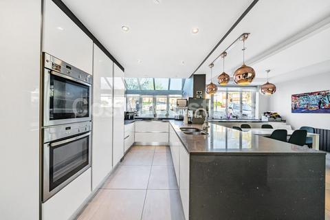 5 bedroom detached house for sale, The Reddings, Mill Hill, NW7