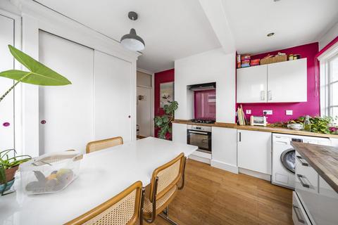 2 bedroom flat for sale, Cheltenham Road, Upper Nunhead