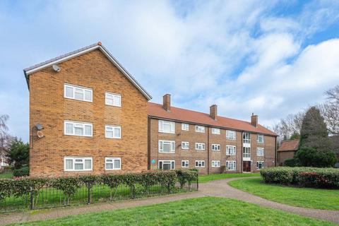 2 bedroom flat to rent, Ryder Close, Bromley, BR1