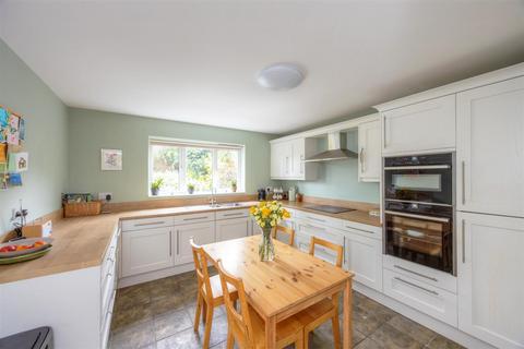 4 bedroom detached house for sale, Pickard Drive, Richmond, Sheffield