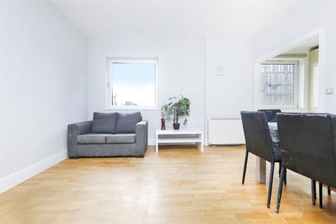 3 bedroom apartment for sale, 2 Artichoke Hill, London, E1W
