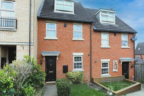 3 bedroom townhouse for sale, Renaissance Drive, Churwell