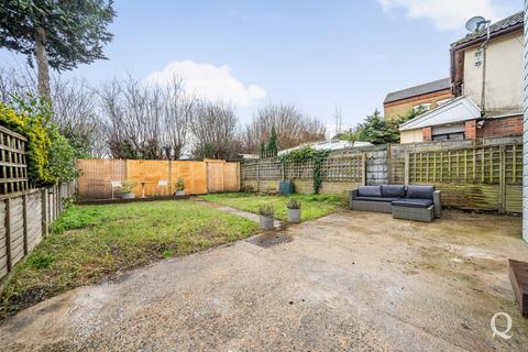 3 bedroom end of terrace house for sale, Church Road, Murston, Sittingbourne, Kent, ME10