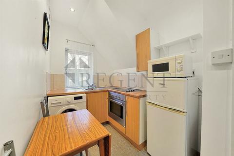 Studio for sale, Barking Rd, Plaistow, E13