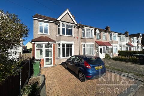 3 bedroom house for sale, Marmion Avenue, London