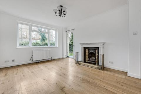 3 bedroom flat to rent, Bulow Court, Pearscroft Road, London