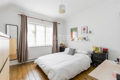 1 bedroom flat to rent, St. Cuthberts Road, West Hampstead , London, NW2