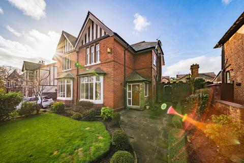 4 bedroom semi-detached house for sale, Wigan Road, Ashton-In-Makerfield, WN4
