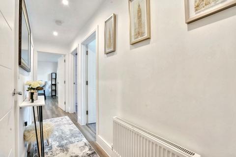 2 bedroom flat for sale, Rosewood, Langley, ME17