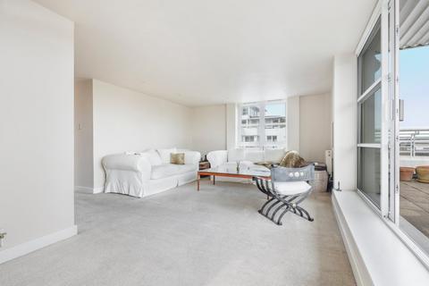 2 bedroom flat for sale, Barrier Point Road, London