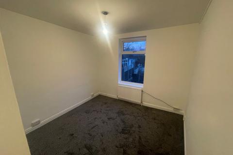 1 bedroom in a house share to rent, The Corner House, 57 High Street, Telford, Shropshire, TF7