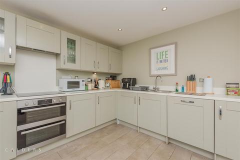 12 Manston View, Tamworth, B79 8TH