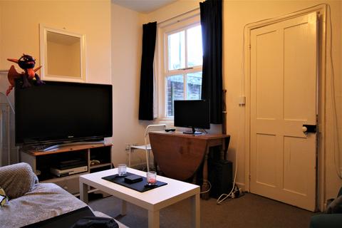 3 bedroom terraced house to rent, Leicester Street, Norwich NR2