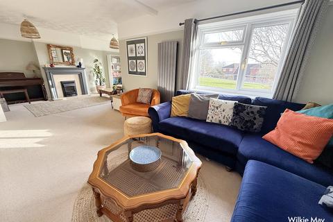 2 Cherry Tree Way, Watchet, TA23 0UB