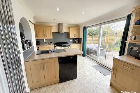 2 Cherry Tree Way, Watchet, TA23 0UB