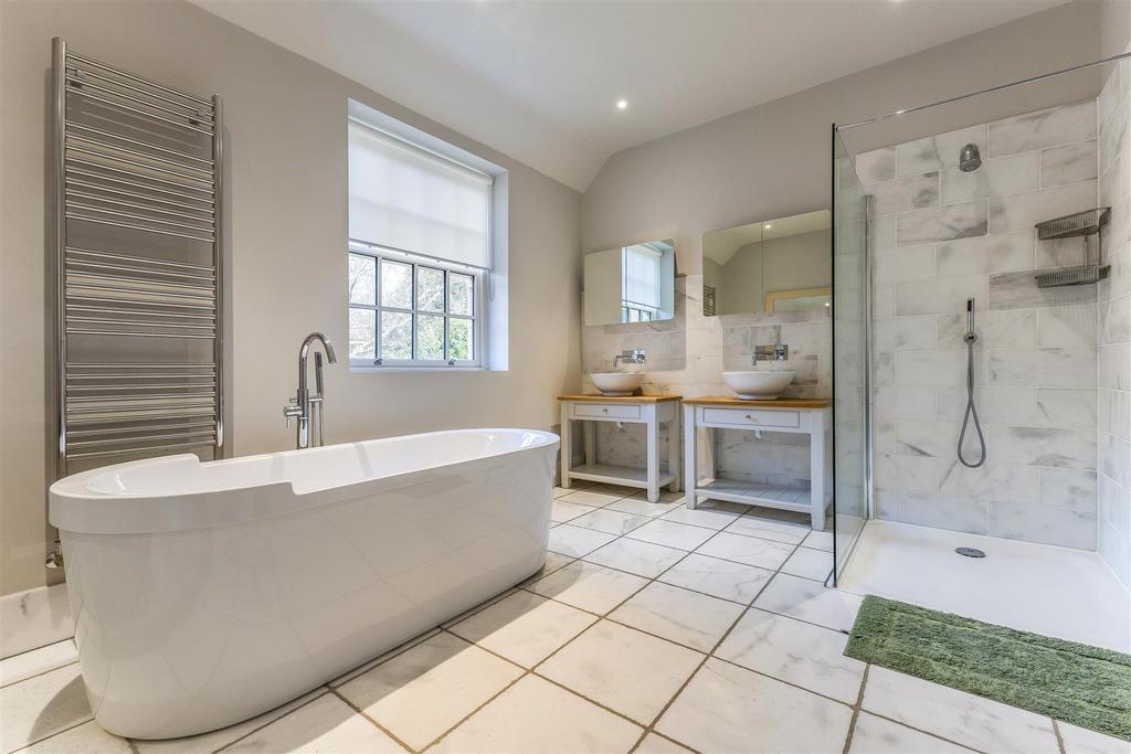 Ensuite Bathroom