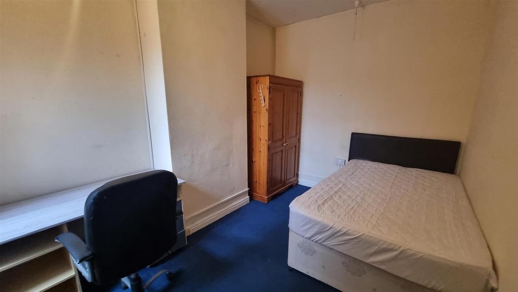 Double Bedroom 2