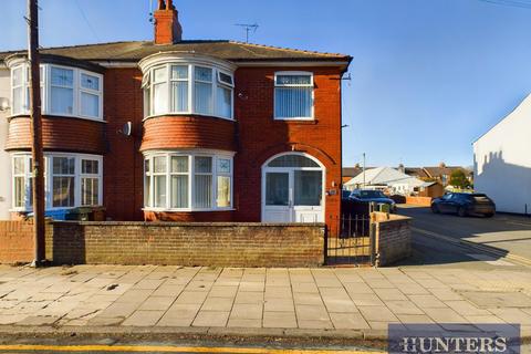 4 bedroom semi-detached house for sale, St. Johns Avenue, Bridlington