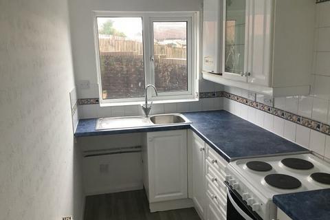 2 bedroom terraced house to rent, Spruce Gardens, Plymouth PL7