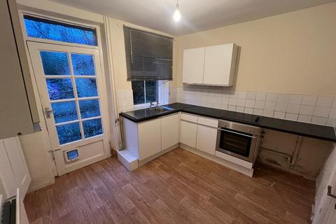 2 bedroom house to rent, Maria Street, Burley in Wharfedale, Ilkley, West Yorkshire, UK, LS29