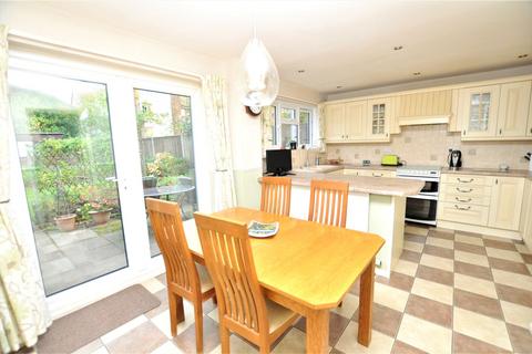 13 Coriander Crescent, Guildford, GU2 9YU