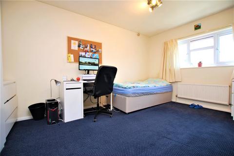 13 Coriander Crescent, Guildford, GU2 9YU