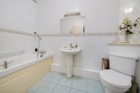 11 Turnpike Drive, Orpington, BR6 7SJ