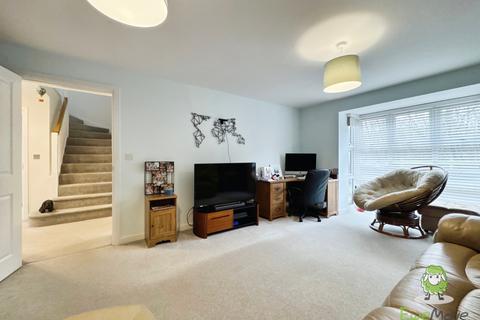 22 Cleeve Road, Basingstoke, RG24 9RZ