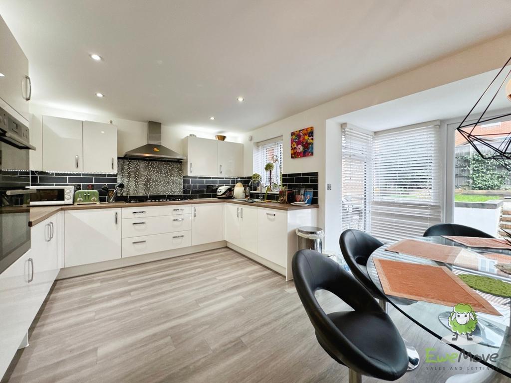 Kitchen 2