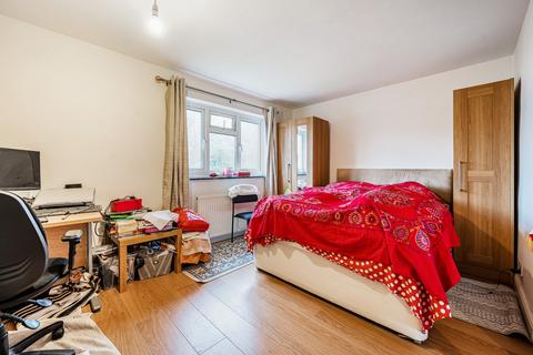 3 bedroom end of terrace house for sale, Woodbine Lane, Worcester Park KT4