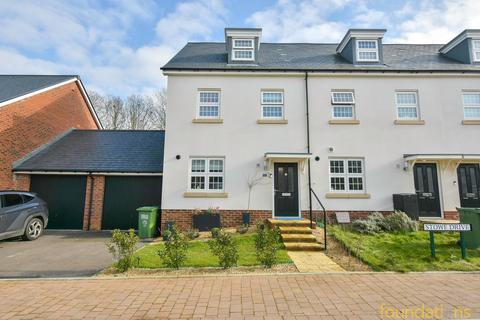 3 bedroom townhouse for sale, Stowe Drive, Bexhill-on-Sea, TN39