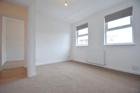 2 bedroom flat to rent, Station Road, Harrow, Middlesex, HA1 2RU