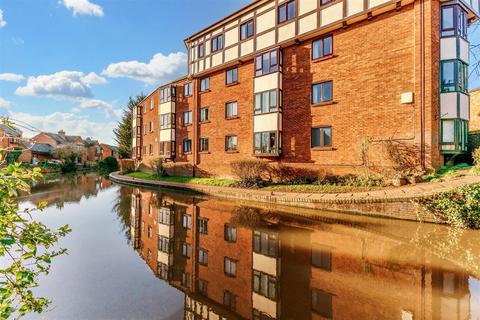 2 bedroom flat for sale, Warwick Road, Stratford-Upon-Avon CV37