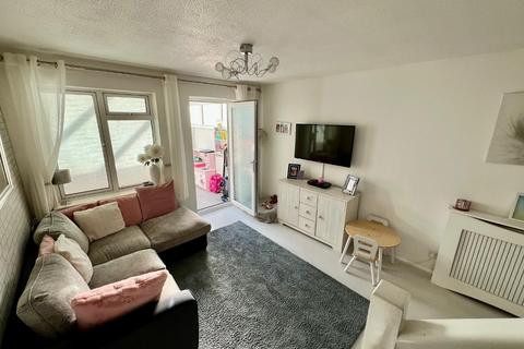 1 bedroom end of terrace house for sale, Everside Close, Cam, Dursley, GL11 5JH