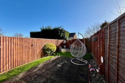 10 Everside Close, Cam, Dursley, GL11 5JH